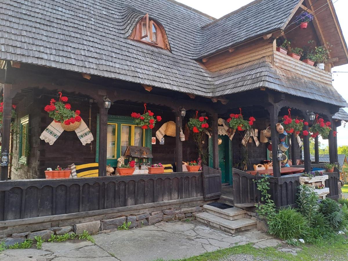 Complex Traditional Casuta Bunicilor-Breb Exteriér fotografie