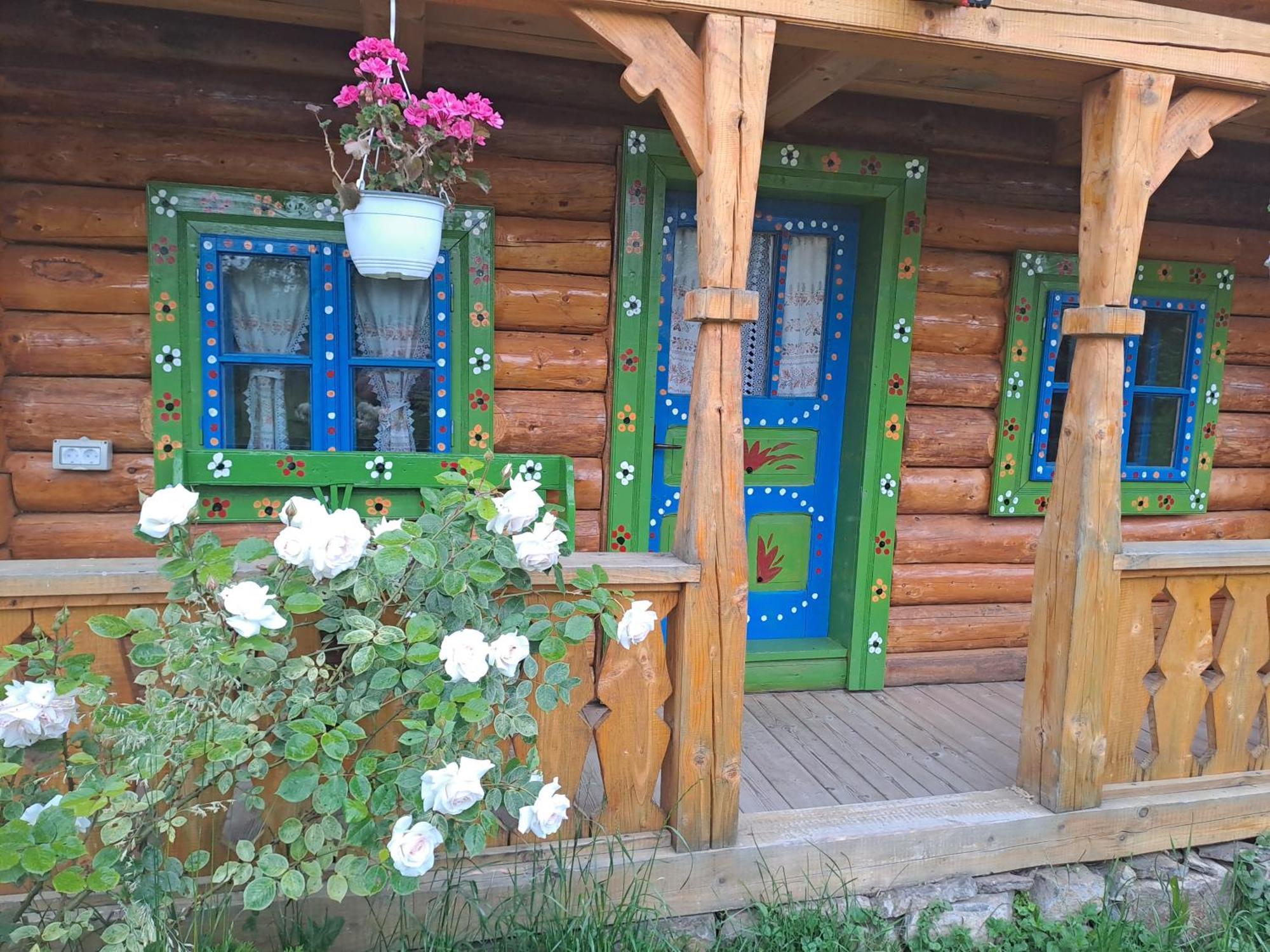 Complex Traditional Casuta Bunicilor-Breb Pokoj fotografie