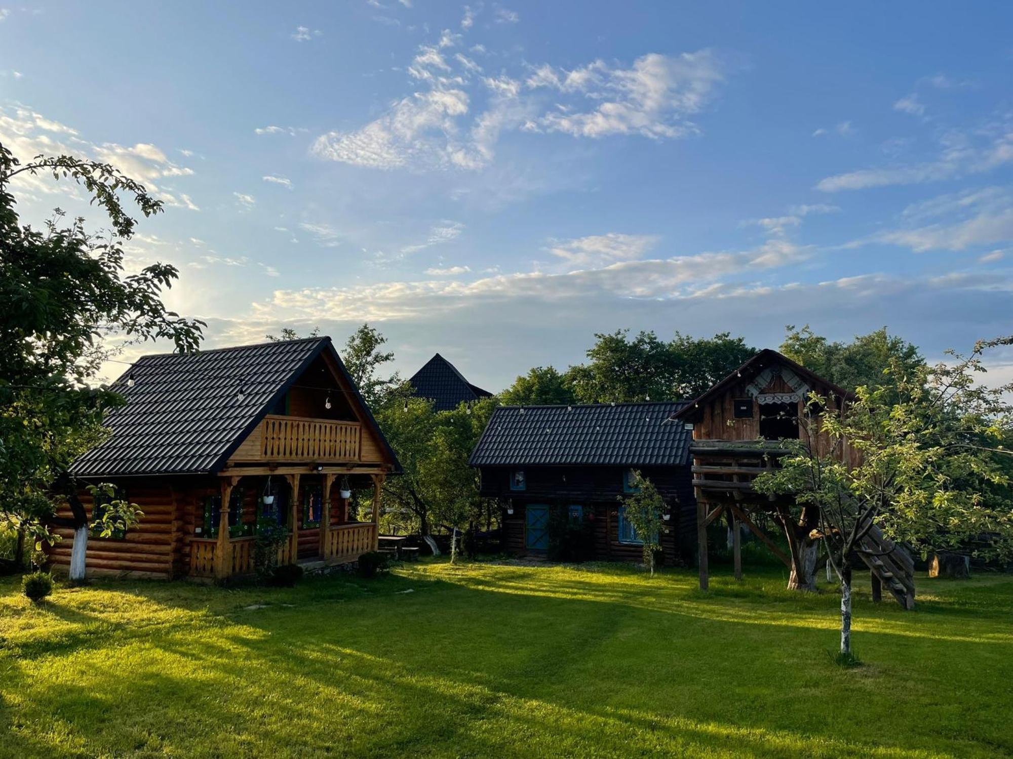 Complex Traditional Casuta Bunicilor-Breb Pokoj fotografie