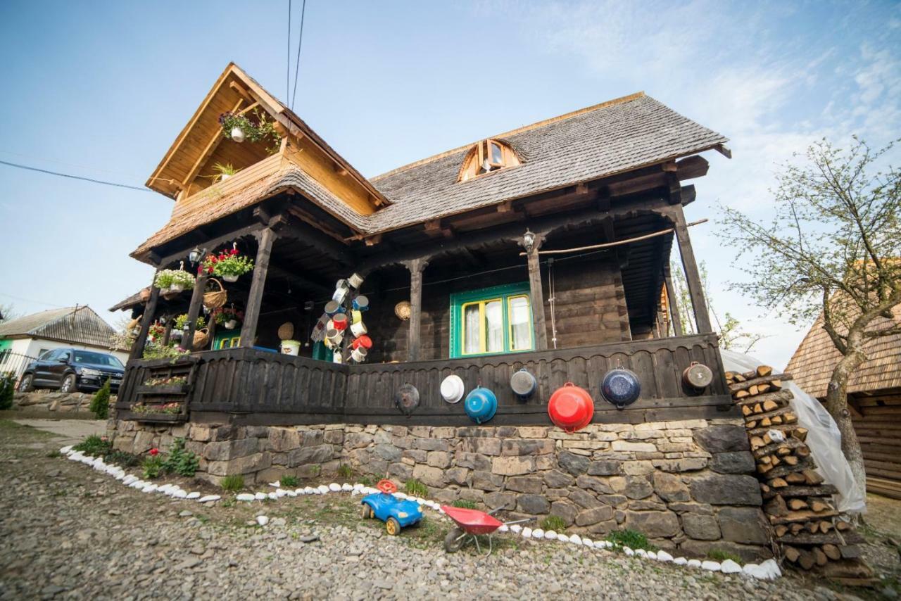 Complex Traditional Casuta Bunicilor-Breb Exteriér fotografie